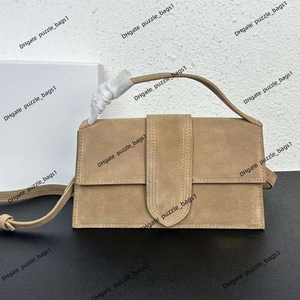 Moda marka çantası tasarımcı crossbody el çantası cüzdan kadınlar fransız inek derisi süet lüks duygu hafif lüks çok yönlü portatif omuz küçük kare çanta