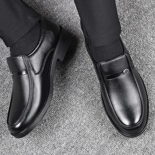 Sapatos de vestido masculino formal couro italiano pele para homens elegante casual negócios luxo social masculino sapato zapato