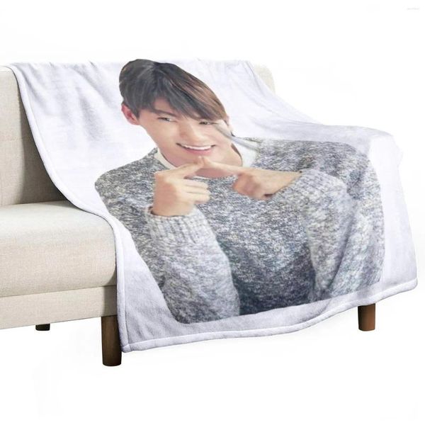 Decken Min Hyuk Throw Blanket Fluffys Large Bed Linens Funny Gift For