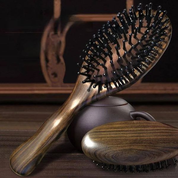 Spazzole per capelli Spazzola per capelli in legno Districante Spazzola per capelli in legno di sandalo naturale Massaggiante Pettine per cuoio capelluto per donne Uomini Capelli spessi e secchi Regalo Massaggio del cuoio capelluto 231218