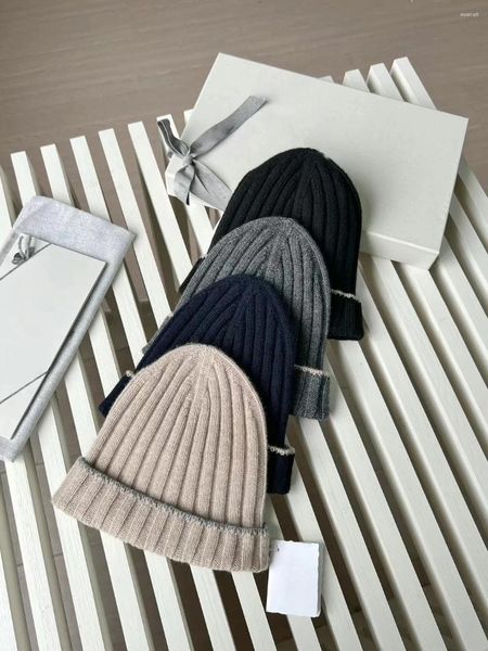 Berretti Cappello da uomo in puro cashmere Cappello invernale in lana tinta unita caldo addensato Casual Versatile Testa a cupola coreana