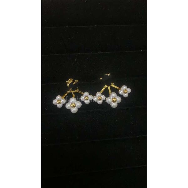 Nuova Diamond Jewelry Woman CZ Piena oro Orecchini miscelati di cristalli austriaci austriaci stalloni all'ingrosso Sterling Silver 925 Earring Pearl Pingulanti hip hop