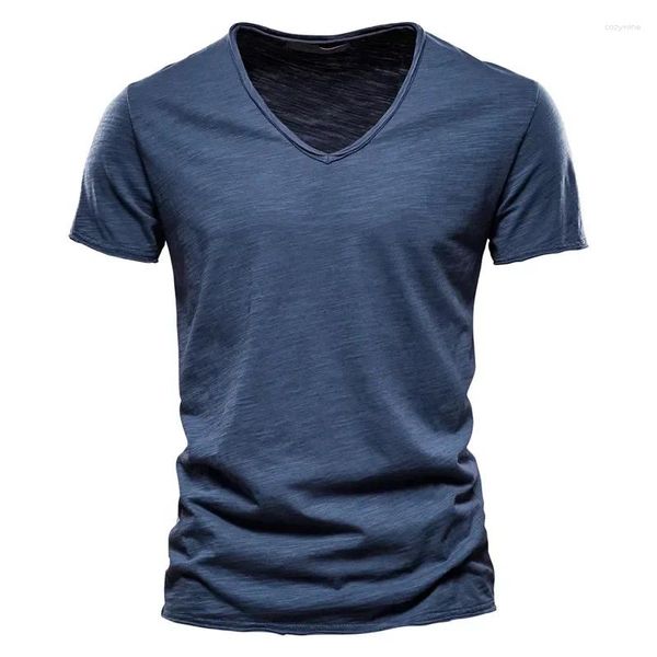 Herren-T-Shirts Baumwollmänner T-Shirt für V-Ausschnitt Fashion Design Slim Fit Solid Color T-Shirts Männliche Tops T-Shirts Kurzarm Shirt