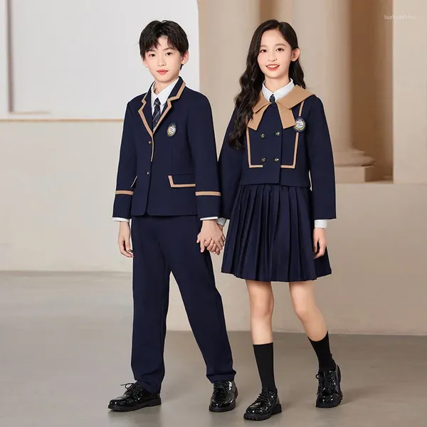 Conjuntos de roupas Fabricação OEM personalizado atacado Conjunto de uniforme infantil para crianças do ensino médio Uniformes de jardim de infância universitário