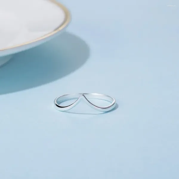 Anéis de cluster 925 Sterling Silver Smooth V-Ring Feminino Anel Clássico Empilhável Jóias Simples