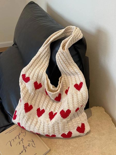 Borse da sera Borsa a tracolla a forma di cuore con motivo a cuore Borsa all'uncinetto all'uncinetto Borsa a tracolla di grande capacità Moda versatile Hobo lavorata a maglia Borsa da donna carina