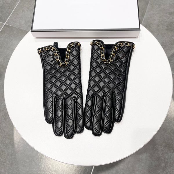 Damenhandschuhe Die neuesten Ketten-Touchscreen-Handschuhe verwenden importiertes Ziegenlederfutter der Größe ML. Modische, lässige, warme Handschuhe
