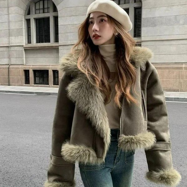 Pelliccia da donna 2023 autunno e inverno cappotto integrato pelle scamosciata corto abbigliamento da moto giacca moda casual versione coreana sottile