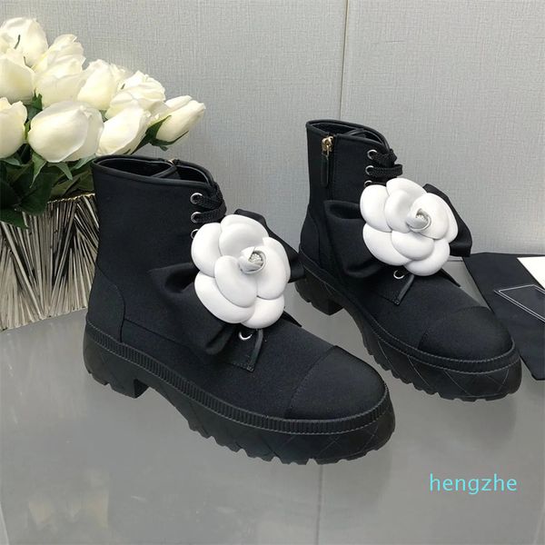 Mulheres designer de inverno botas de tornozelo gravata borboleta moda couro natural vaca camurça botas cor misturada saltos médios flor