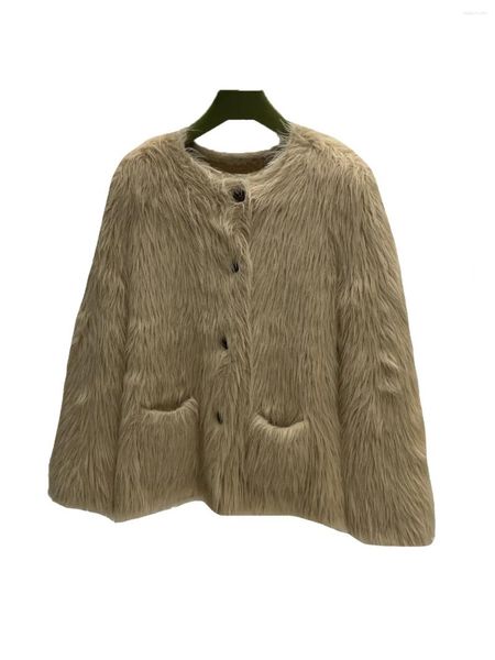 Cappotto di pelliccia da donna girocollo versione corta allentata di colore puro design monopetto caldo e confortevole 2023 inverno 1129