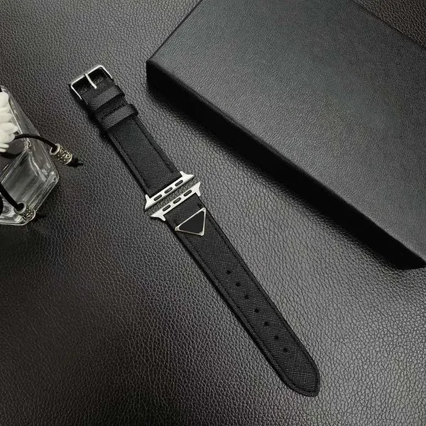 Klassische Designer-Uhrenarmbänder für Apple Watch Band 42 38 40 41 44 45 49 mm iwatchs 8 7 6 5 4 3 2 Für Mann und Frau Leder-Letter-Print-Armbänder G2312161PE-3