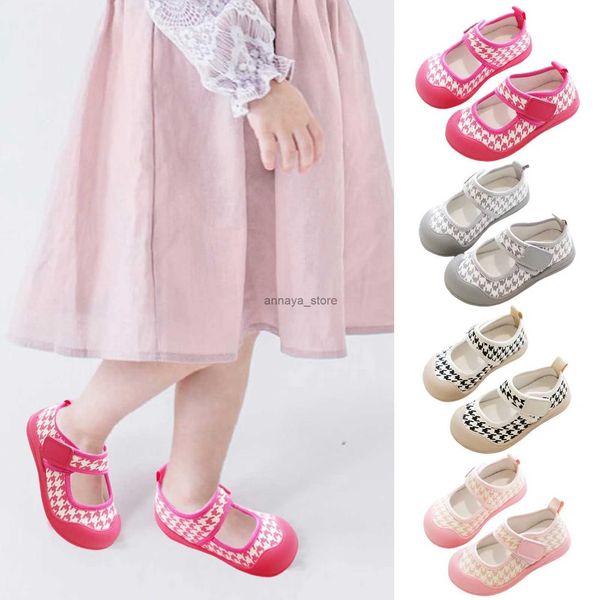 Sportliche Outdoor-Schuhe für Kleinkinder und Mädchen, Segeltuchschuhe, Baotou-Sandalen für Babys, weiche Sohle, rutschfest, geeignet für Kleinkinder, Mädchen, Slip-on-Sandalen in Hellbraun L23116