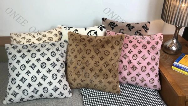 Luxus-Designer-Kissen für Schlafzimmer, Sofa, Kissen, Tide-Marken-Designer-Wurfkissen, Blumen-Mehrfarbendruck, doppelseitiger Überwurf-Kissenbezug aus Baumwolle