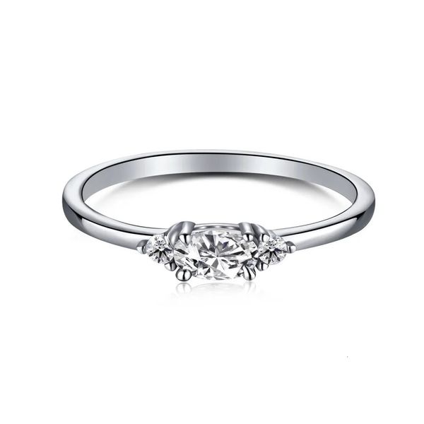 Anéis de casamento S925 Anel de prata esterlina feminino clássico anel simples 6 patas anel de diamante de alto carbono 231218