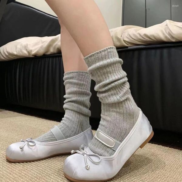 Kadınlar SOCKS DOĞRU RENK TÜM TÜP TÜP YAĞLARI Siyah ve Beyaz Gri Tembel Stil Tüm Yaz Çorapları Giymek