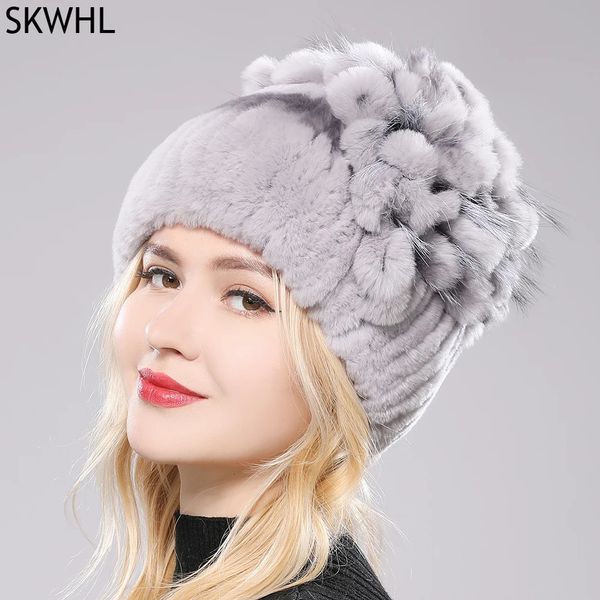 Cappelli a tesa larga Secchio 2023 Donne di marca Genuino Rex Rabbit Fur Berretti invernali Top a righe Fiore caldo Real Knit Caps 231218