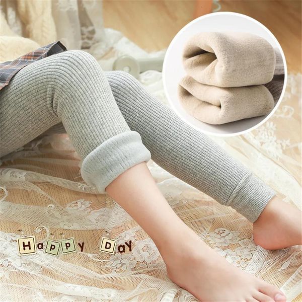 Pieghe di leggings cimpiti per ragazze leggings invernali più pantaloni addensati per velluto per bambini pantaloni cashmere esterno indossano bambini caldi sottili bambini elasti