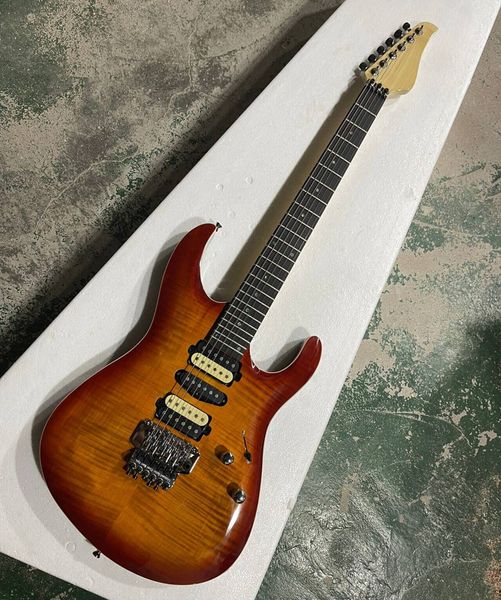 Fabrika Özel 24 FRETS Alevli Elektro Gitar Maple Top HSH Pikaplar Özelleştirilebilir