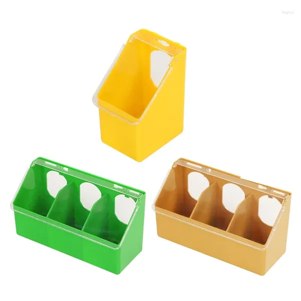 Altre forniture per uccelli Gabbia Tazze per mangiatoia Appesa per pollo Tazza per acqua Ciotola per mangime con clip Coperchio per piccione Piatto per alimentazione in plastica 3 fori Singola H