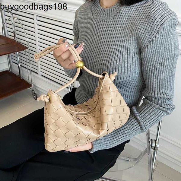 BottegaaVeneta Turns Bag Baobao Womens 2024 Fashion New Woven Dumpling Knot Handheld Armpit Shoulder frj