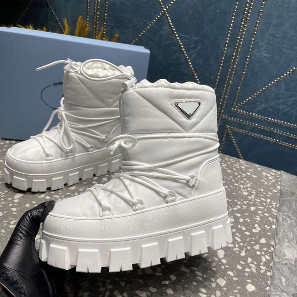 Sapatos de vestido Top Quality Nylon Plaque Ankle Ski Snow Boots Slip-On Chunky Lugger Bootie Round Toe Moon Boot Mulheres Designer de Luxo Lace Up Sapatos Calçado de Fábrica