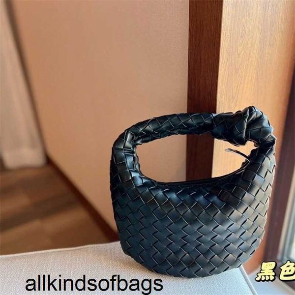 venetassbottegass Top Jodie Bag Woven Bags Mini Damen Trendy Cloud Dumpling Weaving Hochwertige Handtasche Online Rot mit Bezahlung mit Logo cy