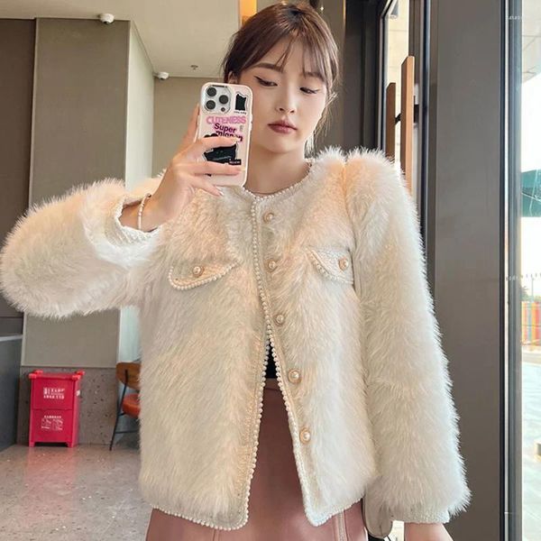 Casaco de pele feminino 2024 coreano outono inverno curto algodão acolchoado jaqueta moda pérola botão topos elegantes senhoras outerwear