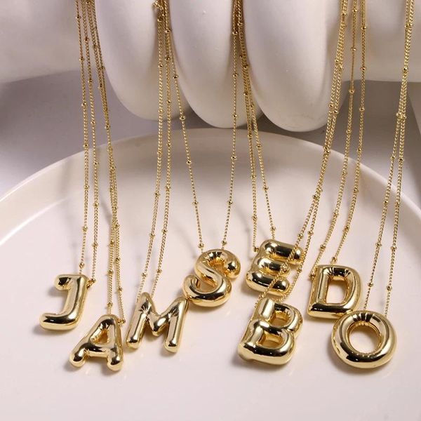 Фамилия подвесные ожерелья 18K Золотые накрытые коренастые алфавитные пузырьковые пузырьки.