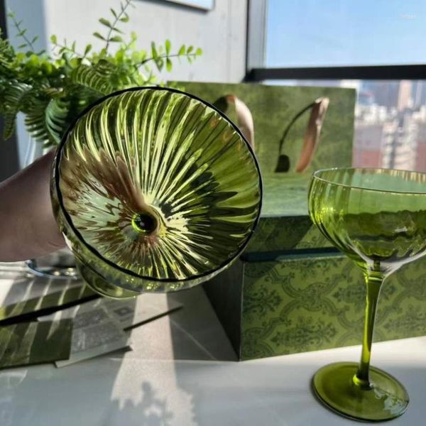 Bicchieri da vino 2 pezzi Coppa di cristallo in vetro smaltato a rilievo Marca Retro Confezione regalo con motivo a vite d'acqua Decorazioni per la casa Natale di lusso