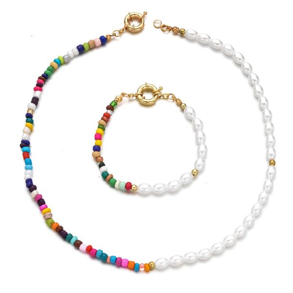 Set di 2 braccialetti con collana di perle fatte a mano della Boemia per gioielli da donna