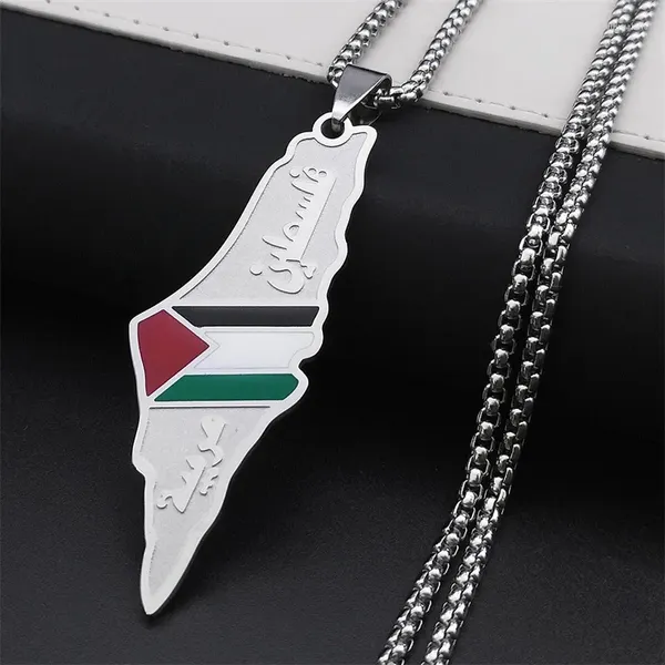 Collane con ciondolo Collana con mappa della bandiera palestinese e colla a goccia in acciaio inossidabile.