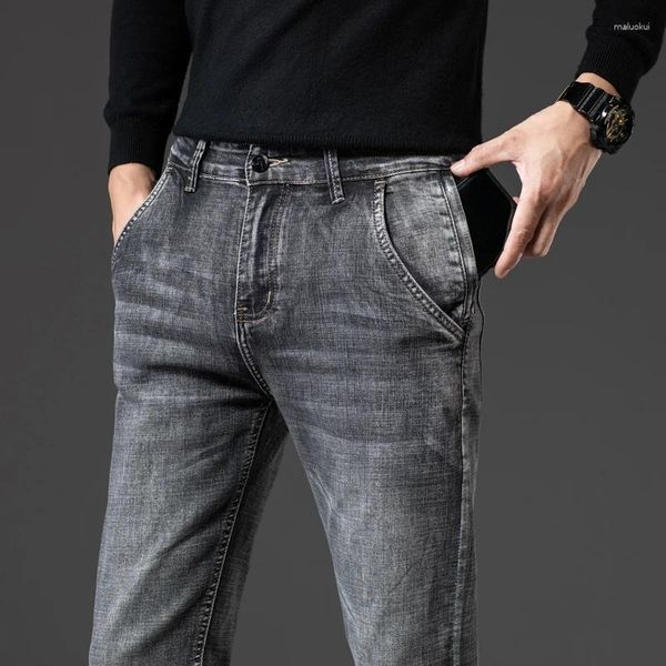 Jeans da uomo stile classico grigio scuro slim fit elasticizzato 2024 primavera autunno cotone vestibilità regolare pantaloni in denim pantaloni di marca maschile