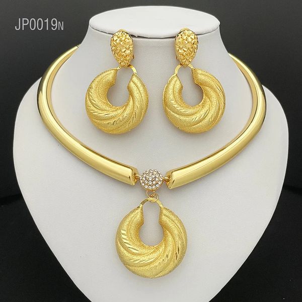 Hochzeit Schmuck Sets Einzigartige Halskette Ohrringe Set Für Frauen Luxus 18K Gold Überzogene Dubai Afrikanische Mode Party Zubehör 231219