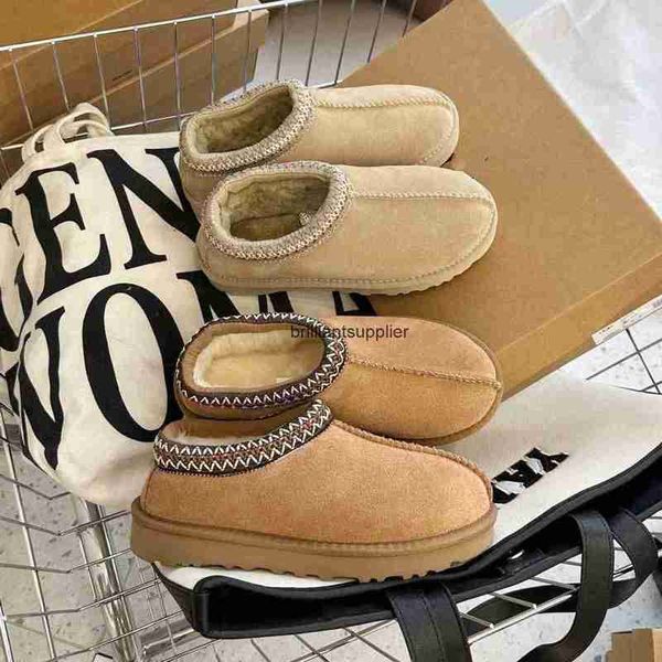 Sapatos de desenhista Austrália Mulheres Botas de Inverno Tasman Fur Slides Mini Bota Plataforma Clássica Chinelos Camurça Lã Conforto Pelúcia Curto Criança Adulto Botas