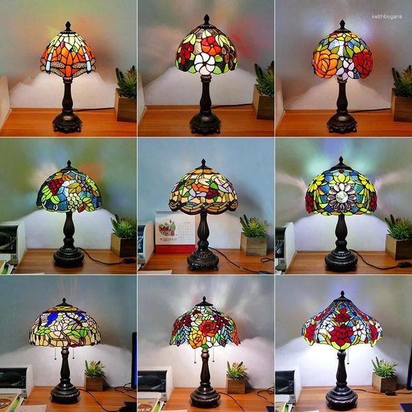 Lâmpadas de mesa estilo americano retro quarto lâmpada de cabeceira casa estudo quente artesanal vitral libélula assento de lótus