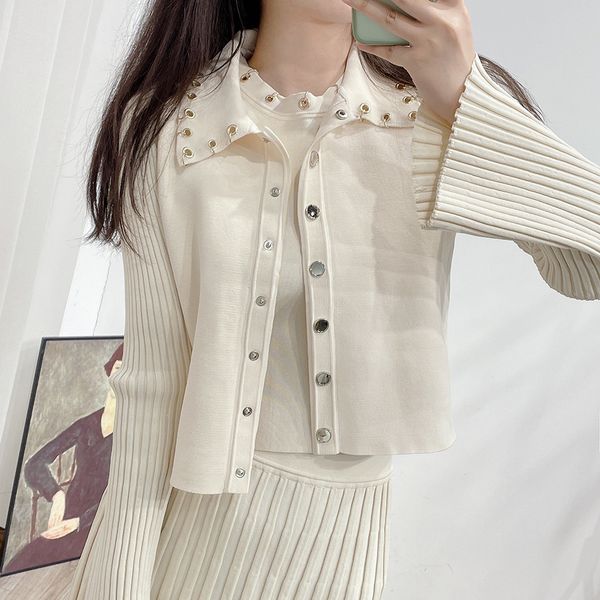 Sandro Maglione cardigan lavorato a maglia slim out beige da donna Colletto con scollo a V Set di tre pezzi composto da cardigan, gilet e gonna