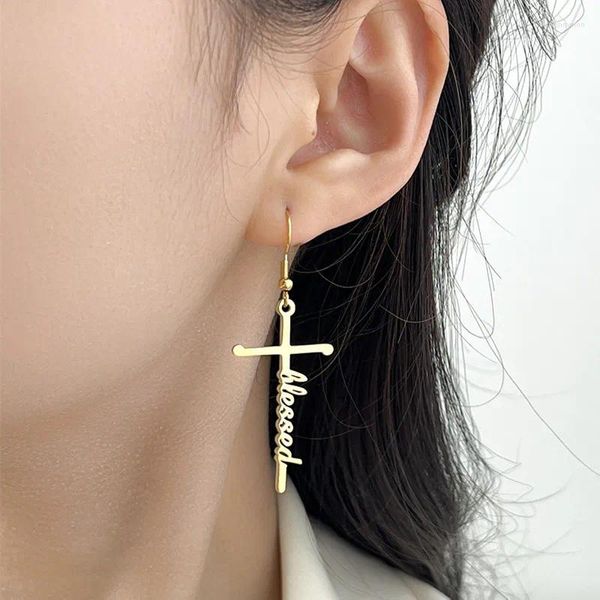 Brincos pendurados fé católica abençoada confiança letras de amor para mulheres gota de aço inoxidável pendientes mujer acessórios de orelha