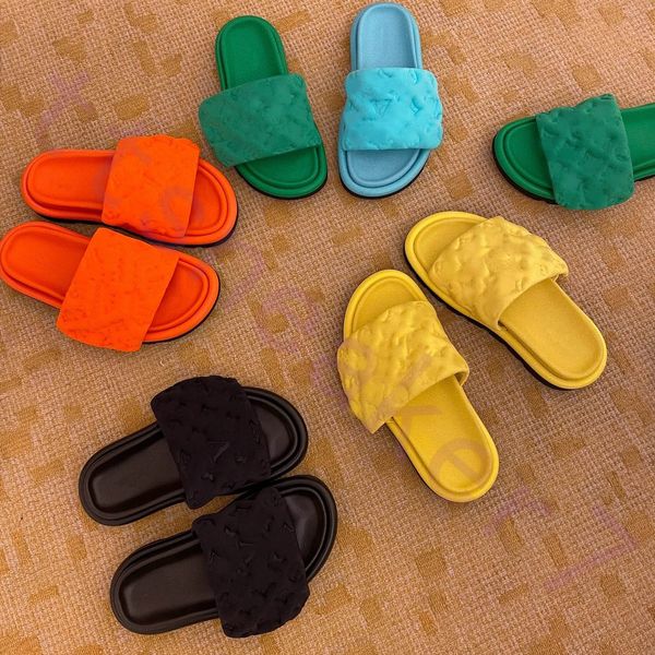 Designer Mulheres chinelas pretas sandálias planas piscina travesseiro conforto Mula em relevo Copper Triplo preto preto avory verão slides de praia Slippers Tamanho 35-42