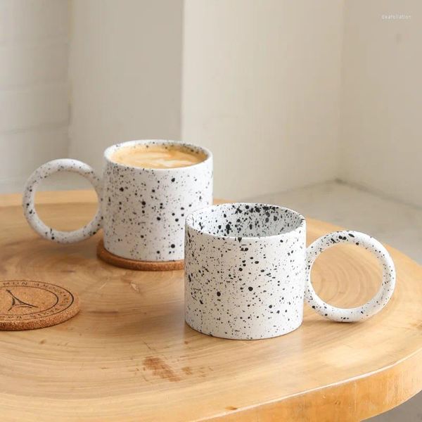 Tazze che spruzzano tazza di inchiostro che agita il suono grande orecchio in ceramica all'ingrosso online tazza rossa regalo a mano caffè in stile caffè ad alto aspetto