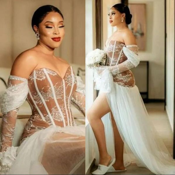 Abiti da sposa in pizzo champagne Semplici splendide maniche lunghe con spacco laterale in tulle Abiti da sposa africani corsetto disossato a cuore