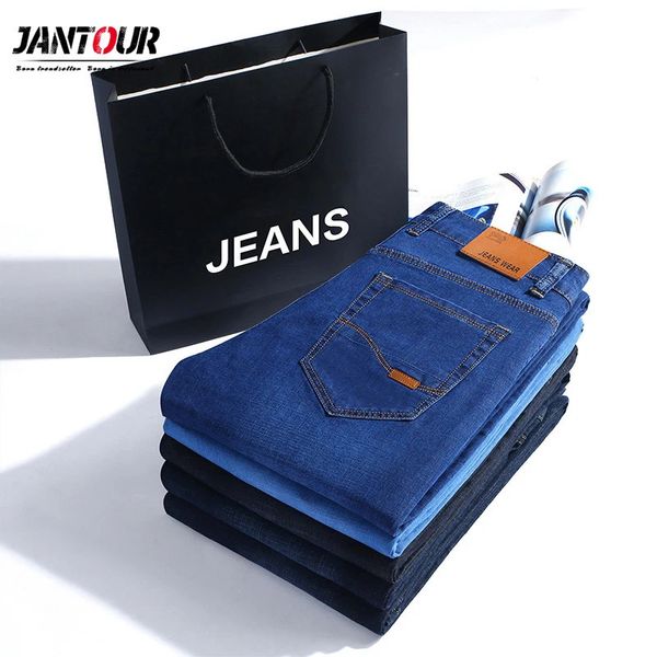 Jeans da uomo Jantour Marca Primavera Autunno Uomo Denim Slim Fit Pantaloni alti in cotone maschile Moda Blue Jean Man Plus Large Size 40 231218