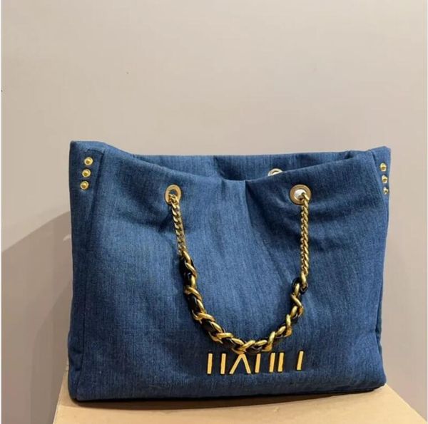 Klassische fünf Farben Frauen große Totes Bag Denim Leder gesteppte goldene, geschriebene Luxus -Handtasche Crossbody -Umhängetaschen Dicke Kette Designer Brieftasche Pochette Koffer