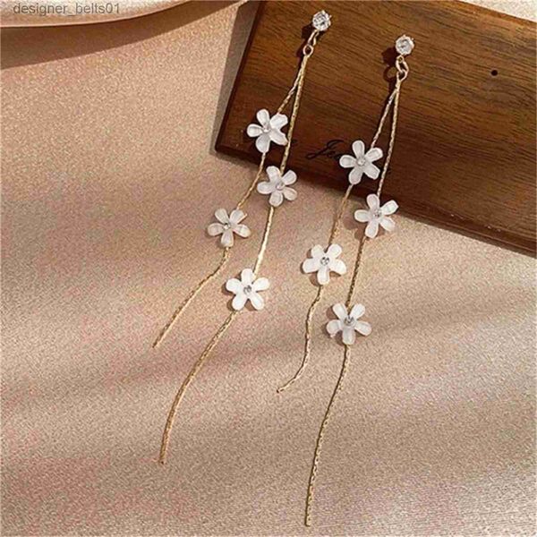 Dangle Chandelier Coreano Moda Margarida Flores Brincos para Mulheres Temperamento Simples Brincos Longos Borla Feminino Festa Casamento Jóias PresentesL231219