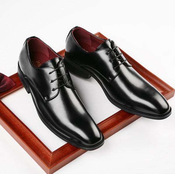 Elegante Leder Männer Schuhe Italienische Formale Kleid Männliche Schuhe Luxus Marke Mode Mokassins Büro Arbeiten Oxford Schuhe für Mann