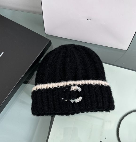 Cappello inverno a maglia in lettere nuovi cappelli di berretto di lana e dolci caldi