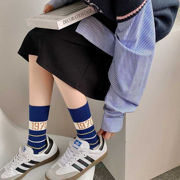 Herrensocken 2023 Herbst New American Academy Style Instagram Trendy Blue Coffee Gekämmte Baumwolle Unisex Paar Socken Mittellange Socken Vp6n