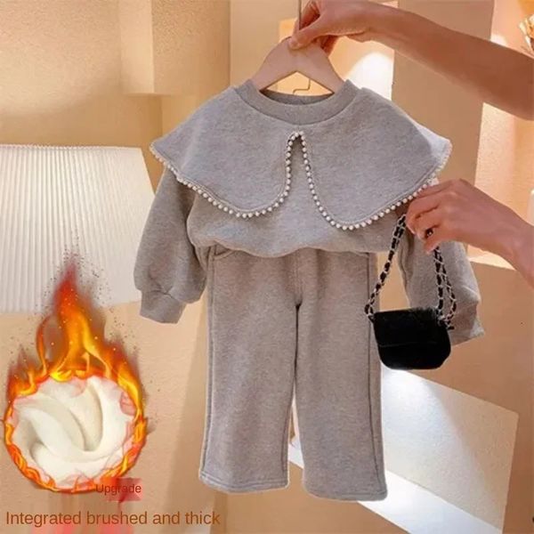 Meninas outono pérola cinza camisola terno bebê roupas de inverno mais veludo lapela crianças calças superiores moda aniversário 2 pçs conjunto 231220