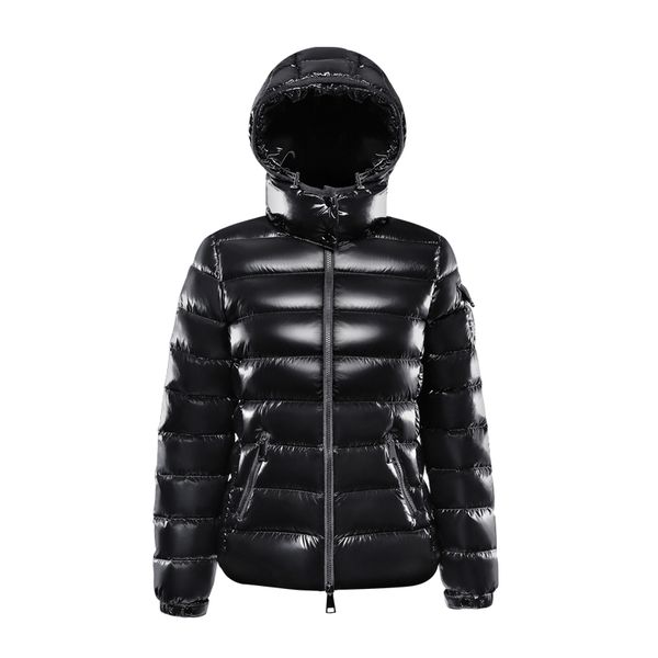 Großhandel Ladies Winter Women Kurzjacken Puffer Outdoor Outdoor Outerwear mit Kapuze mit Kapuzenjacken