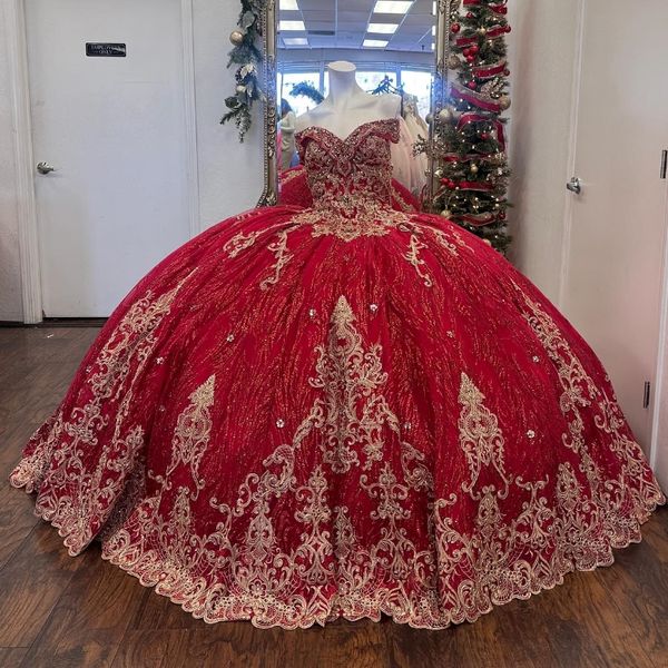 2024 luxo vermelho princesa quinceanera vestidos apliques de ouro contas vestido de festa tule elegante doce vestido de 15 16 anos