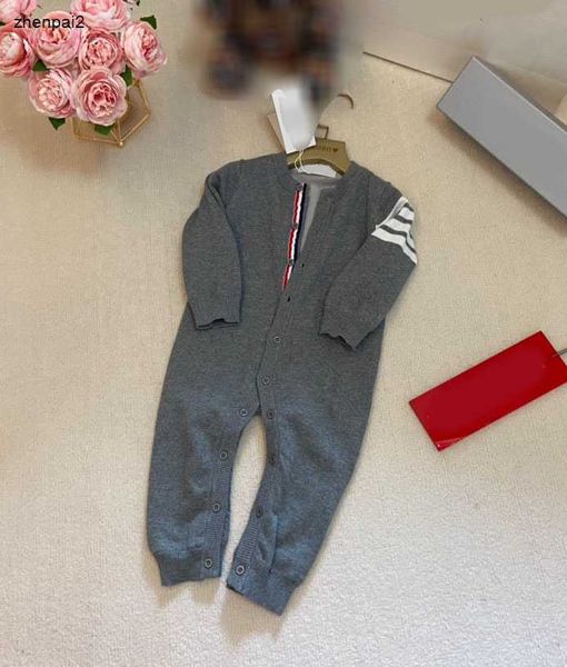 Luxury Kids Suges Salpsuits Design de arquivos abertos Bodysuit infantil Tamanho 59-90 Decoração listrada branca Baby Knit